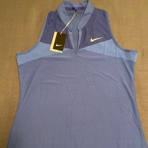 Nike top
